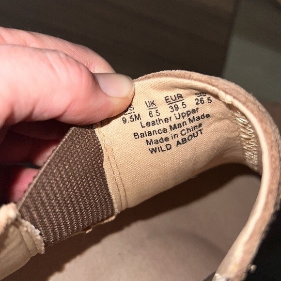 Dr. Scholl’s Wild About Water Resistant Platform Clog Chelsea Booties, Size 9.5 - Picture 7 of 9